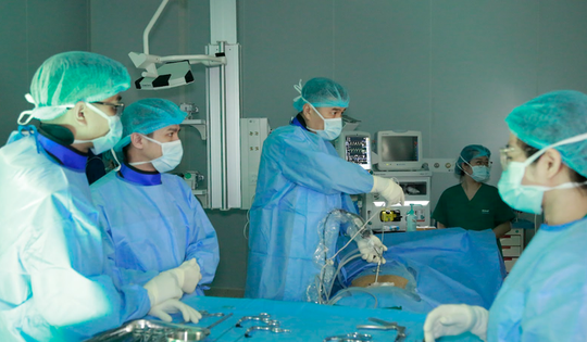 Thoát vị đĩa đệm chèn ép 2/3 tủy sống: Cảnh báo “đại dịch ngồi” ở người trẻ