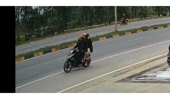 Xin lại biển số xe bị cướp, nam thanh niên mất nốt xe máy