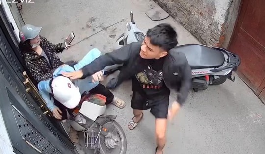 Công an Hà Nội xác minh vụ người phụ nữ bị hành hung trong ngõ 219 Định Công Thượng