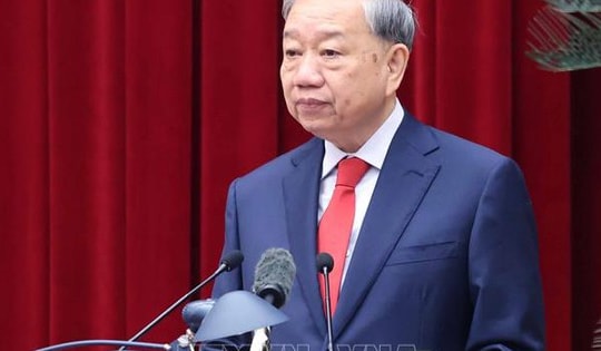 Khai mạc trọng thể Hội nghị lần thứ hai Ban Chấp hành Trung ương Đảng khóa XIV