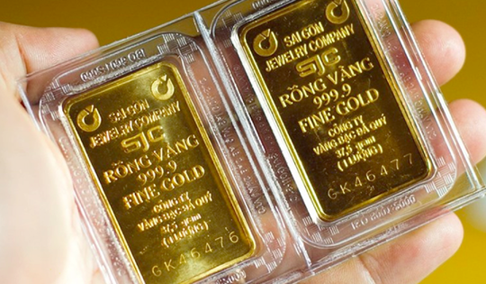 Giá vàng SJC giảm gần 7 triệu đồng trong ngày, chênh lệch với thế giới tiếp tục nới rộng