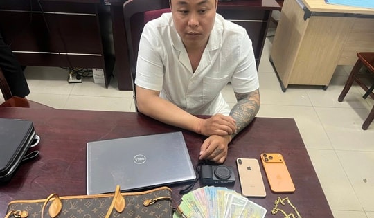 Hà Nội: Mang 6 tiền án, đập kính 2 ô tô trộm hơn 60 triệu đồng