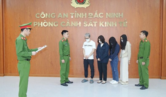 Làm giả hồ sơ mua nhà ở xã hội, 4 người bị khởi tố