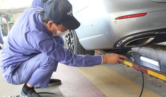 Cục Đăng kiểm nói gì về kiến nghị bỏ "đạp thốc hết ga"khi kiểm tra khí thải?