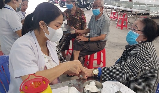 TPHCM hướng tới mỗi người dân được khám sức khỏe ít nhất 1 lần mỗi năm