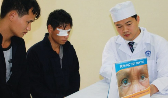 Cuộc thi Sự hy sinh thầm lặng và hành trình tìm chân dung thầy thuốc của một nữ nhà báo