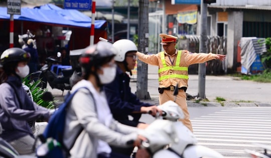 Miền Bắc chuyển nắng nóng