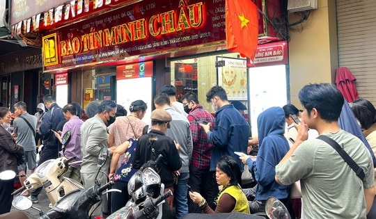 Giá vàng sáng 25/3 tiếp tục phục hồi sau đà giảm sâu