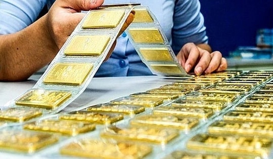Chốt giá vàng hôm nay ngày 25/3 đồng loạt tăng cực mạnh