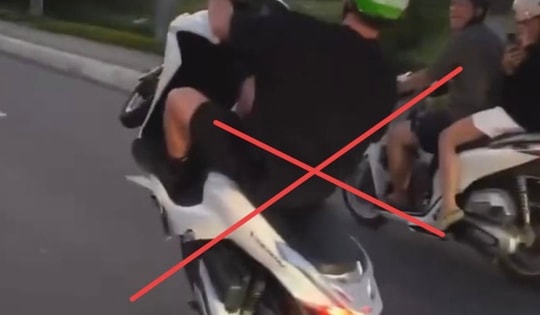 Người đàn ông nước ngoài được mời đến CSGT làm việc do 'bốc đầu xe máy'