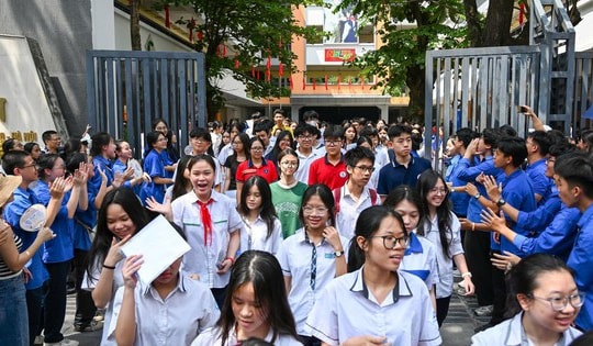 Hà Nội chính thức dỡ bỏ rào cản khu vực tuyển sinh lớp 10