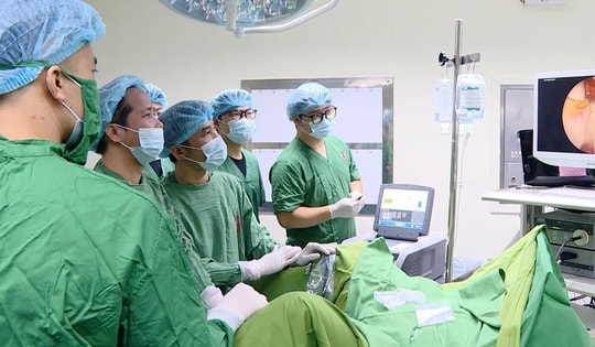 Lần đầu triển khai kỹ thuật Rezum điều trị bệnh tiền liệt tuyến tại Quảng Ninh