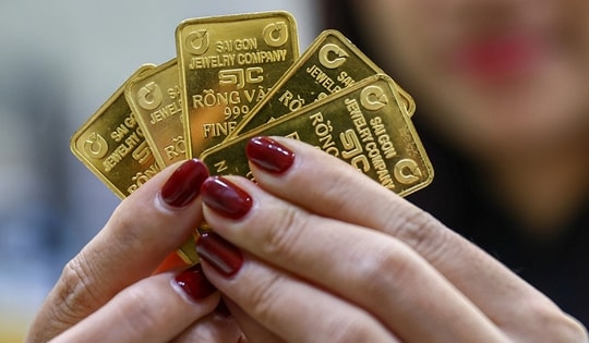 Chốt giá vàng hôm nay ngày 27/3 trong tăng ngoài giảm lạ kỳ