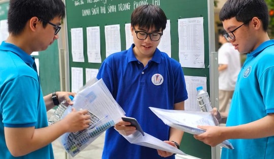 Chi tiết các mức cộng điểm 'tiếp sức' sĩ tử vào lớp 10 Hà Nội