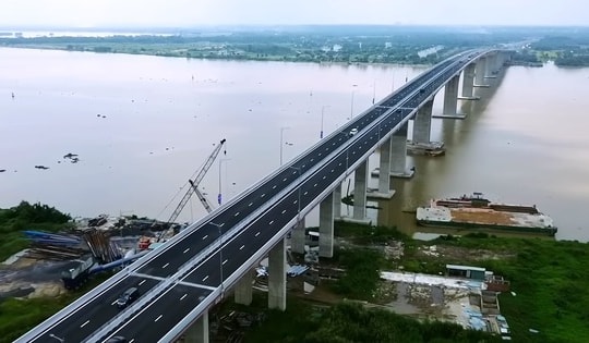 Bộ Xây dựng bàn giao cho TPHCM quản lý cầu Nhơn Trạch