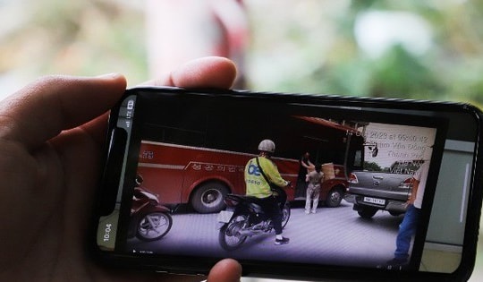 Từ 1/4, người dân có thể gửi phản ánh vi phạm giao thông qua ứng dụng VNeID