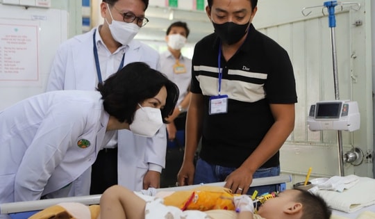 Thứ trưởng Nguyễn Thị Liên Hương: Tăng cường phòng chống tay chân miệng, chủ động ứng phó nguy cơ ‘dịch chồng dịch’