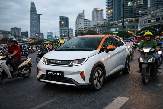 BYD Dolphin: Làn gió mới cho người mua ô tô lần đầu thay thế xe xăng hạng A, B