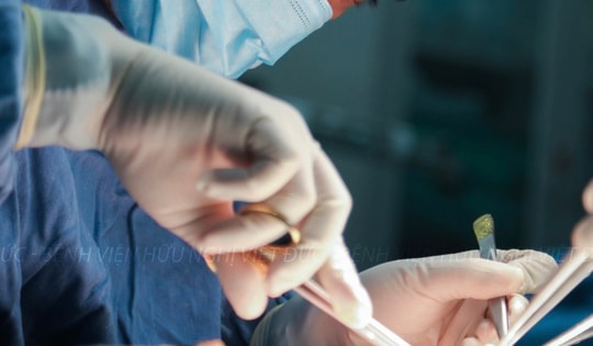 Chạy đua 'thời gian vàng' 6–8 giờ: Ghép thận tự thân cứu bệnh nhân đa chấn thương nguy kịch