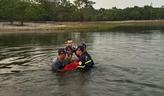 Đi tắm cùng nhóm bạn tại hồ Trạng Bìa, một thiếu niên đuối nước thương tâm