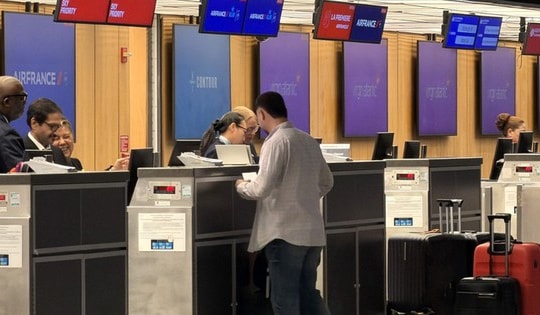 Hành khách 'chốt' vé máy bay sớm dịp nghỉ lễ 30/4-1/5