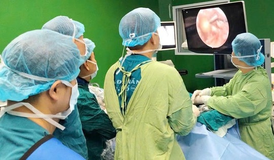 Đau cột sống kéo dài ở người cao tuổi, nhiều trường hợp phải phẫu thuật