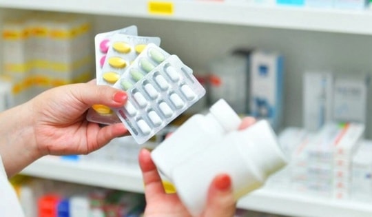 Theo dõi sát giá thuốc, bảo đảm cung ứng đủ cho khám, chữa bệnh