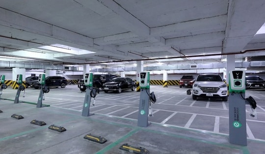 Thủ tướng yêu cầu thúc đẩy hạ tầng trạm sạc xe điện tại chung cư