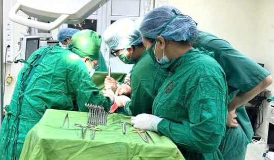 Cứu sống sản phụ mang thai 35 tuần tuổi vỡ lách, chảy máu ổ bụng sau cú ngã trong nhà tắm