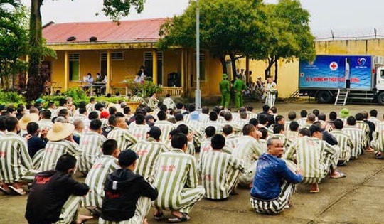 Xây dựng hệ thống 'trại tạm giam thông minh', phạm nhân được nghe thời sự qua máy chiếu