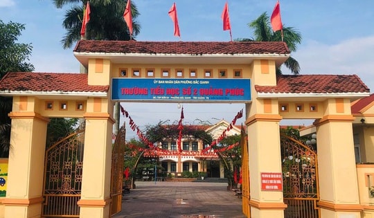 Đình chỉ công tác hiệu trưởng sau đơn tố cáo sai phạm trong tuyển dụng, tài chính