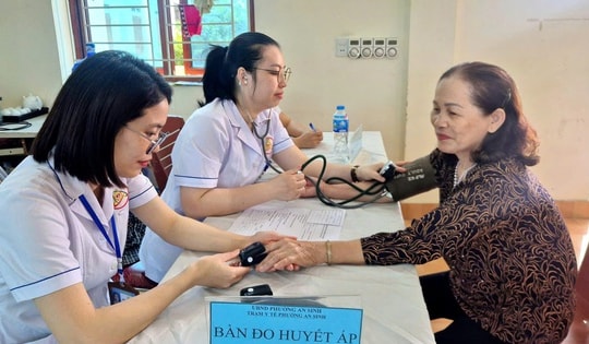 Hưởng ứng Ngày sức khỏe toàn dân 7/4: Quảng Ninh triển khai khám, tư vấn và truyền thông y tế, từ học đường đến cộng đồng