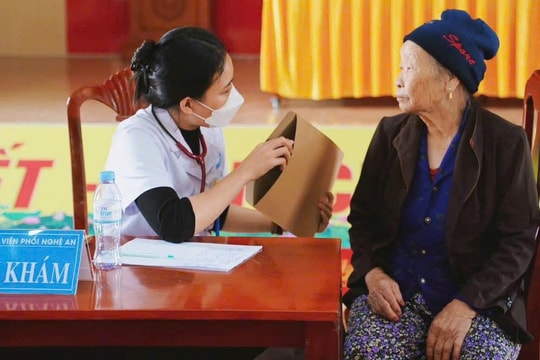 Ngày Sức khỏe toàn dân 7/4: Nghệ An đẩy mạnh chăm sóc người cao tuổi