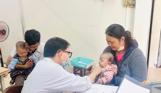 TPHCM thí điểm bác sĩ đến tận nhà khám bệnh với ‘túi y tế thông minh’