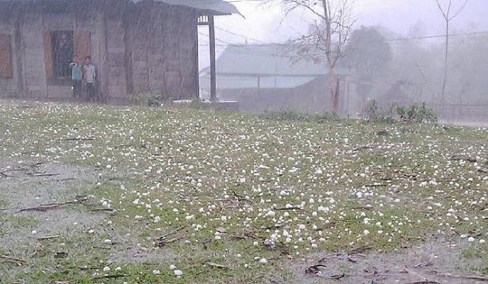 Khu vực nào có mưa đá, lốc sét vào đêm nay?