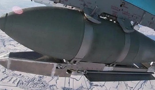 Thiết bị gây nhiễu mới của Ukraine biến bom lượn tối tân Nga thành vô dụng