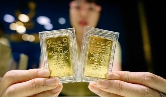 Chốt giá vàng hôm nay ngày 4/4 nằm yên nghe ngóng