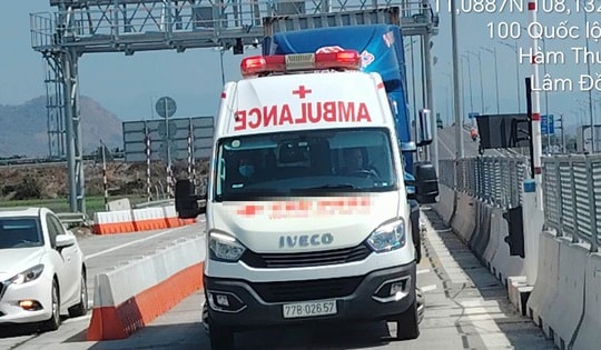 Phạt 39 triệu đồng đối với tài xế và chủ xe cứu thương chạy 'lụi' trên cao tốc