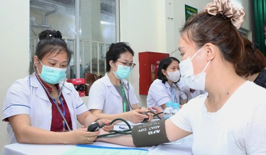 Ngày Sức khỏe toàn dân 7/4: Hà Tĩnh khám sức khỏe miễn phí gần 200 lao động