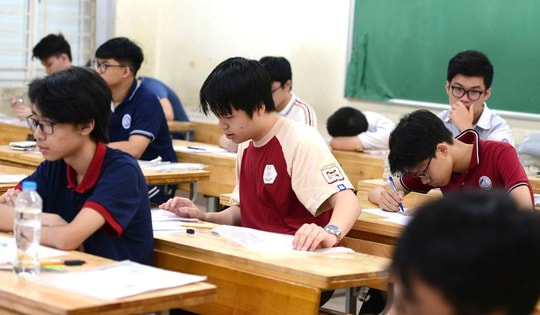 Chỉ tiêu tuyển sinh lớp 10 Hà Nội có 'dễ thở' hơn năm trước?