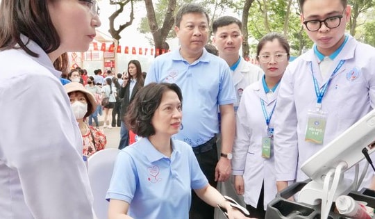 Chuyên gia chỉ rõ 3 trụ cột giúp người dân chủ động phòng bệnh từ sớm, từ xa