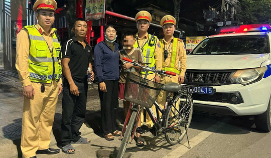Cậu bé người Hà Tĩnh đạp xe đi lạc gần 80km trong đêm