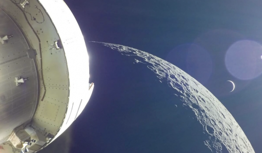 Cách theo dõi trực tiếp tàu vũ trụ Artemis II tiếp cận Mặt Trăng