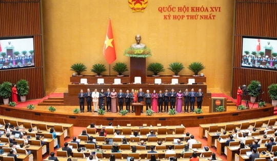 Danh sách 18 thành viên của Ủy ban Thường vụ Quốc hội khóa XVI