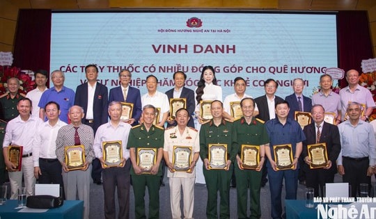 Thầy thuốc Nghệ An tại Hà Nội lan tỏa y đức, hướng về quê hương