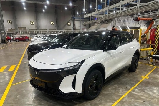 Rò rỉ bản thiết kế mẫu xe điện mới của VinFast