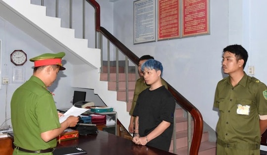 Lợi dụng việc đổi ngoại tệ để chiếm đoạt tiền của nhiều người