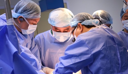 Đồng thời lấy đa tạng và ghép thận ngay tại y tế tuyến tỉnh: Dấu mốc mới của y tế Quảng Ninh