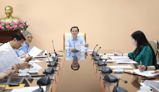 Khảo sát thực tế làm căn cứ khoa học hoàn thiện Dự thảo Đề án đảm bảo nhân lực Trạm Y tế xã đến năm 2030