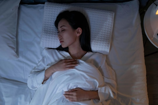 Hai thói quen ngủ xấu có thể tăng gấp đôi nguy cơ mắc bệnh tim mạch